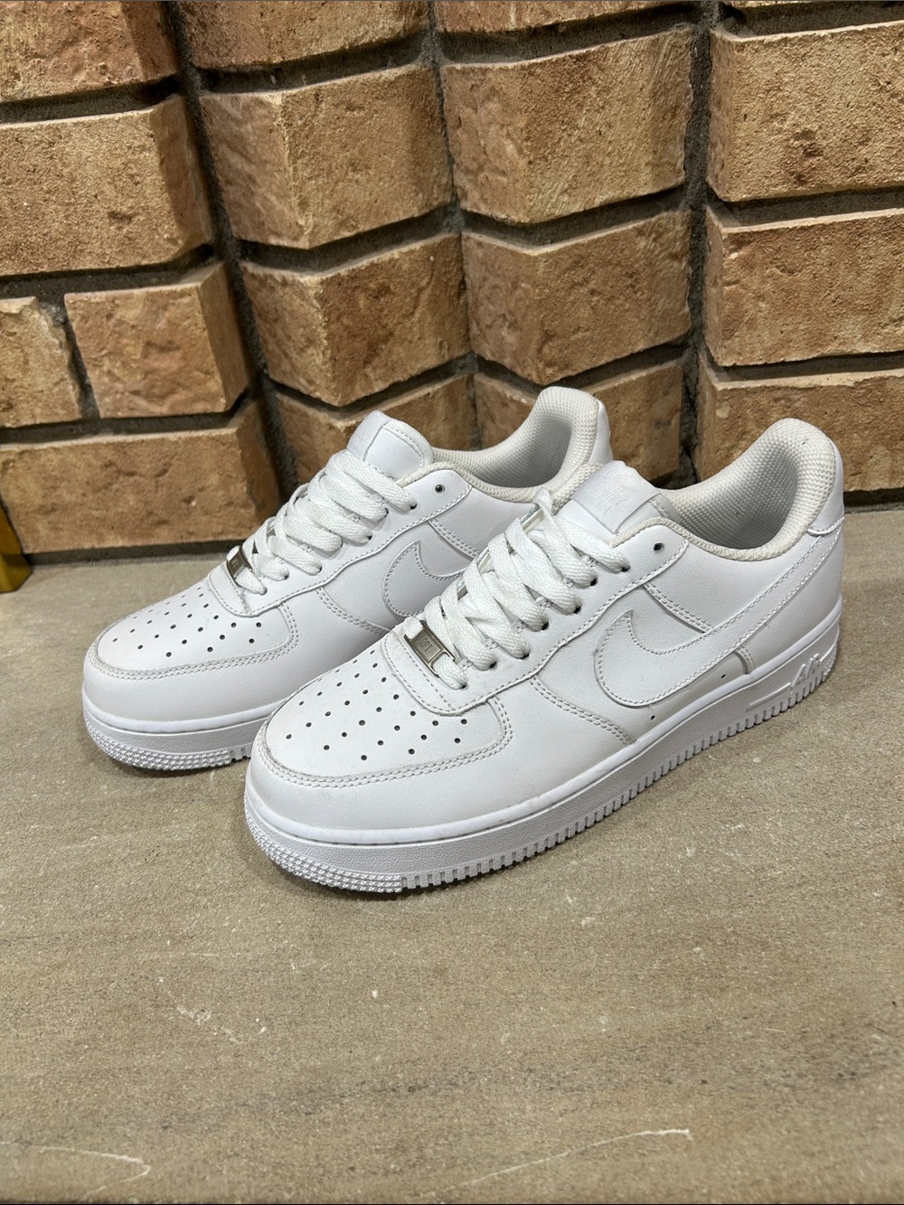 Nike Air Force 1 AF1 men’s size 8.5 white sneakers 315122-111